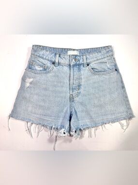 H&M High Rise Light Wash Frayed Hem Denim Shorts